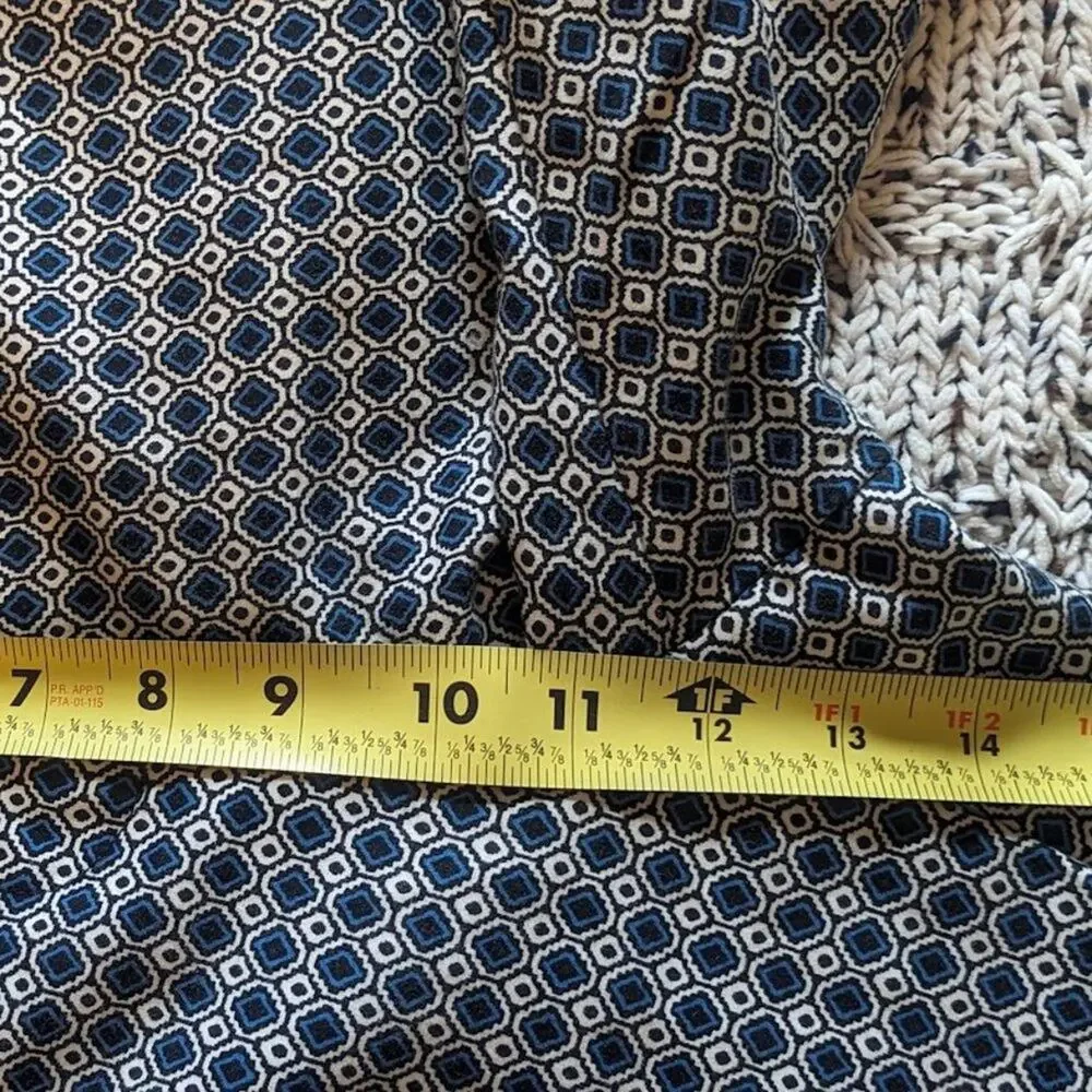 HILARY RADLEY Women's Capri Pant Size 12 Stretch Geometric Straight Mid Rise - Picture 12 of 15